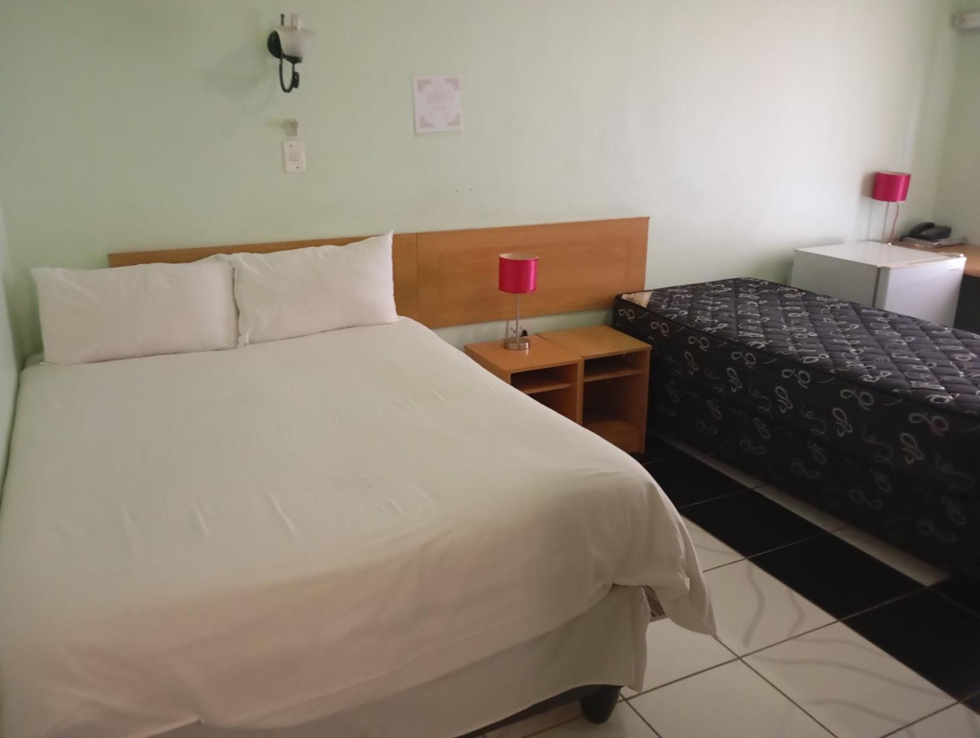Brackendene Lodge Gaborone Luaran gambar