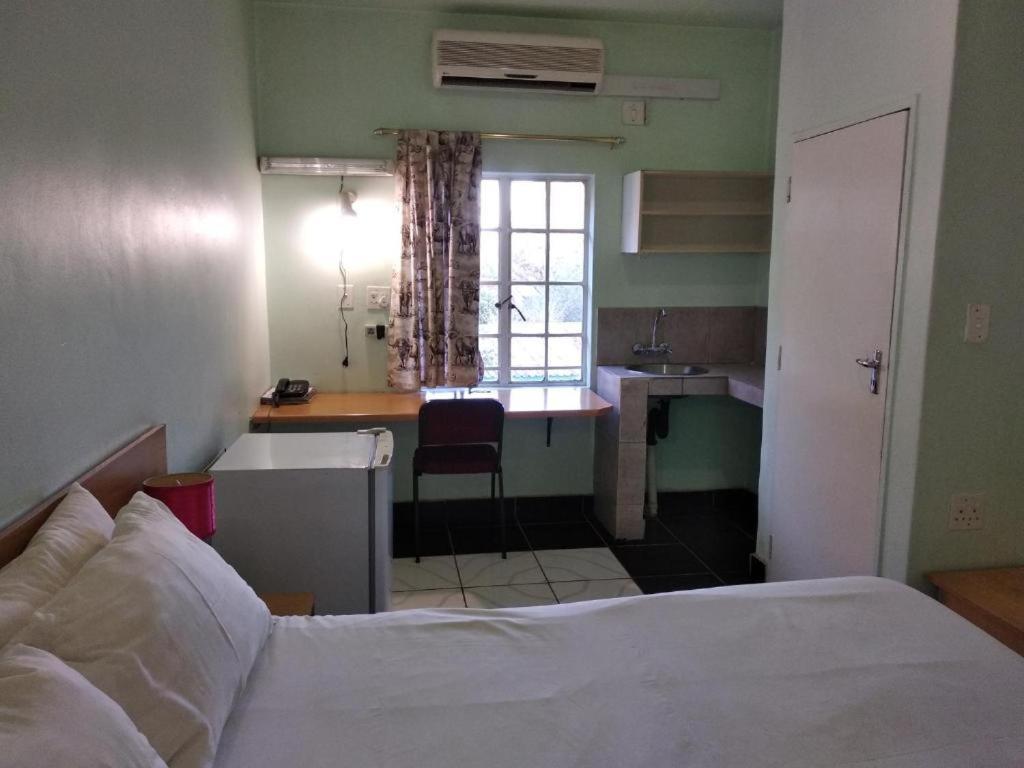 Brackendene Lodge Gaborone Luaran gambar